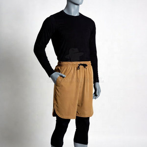 Shorts d'entraînement sportifs personnalisables pour hommes avec cordon de serrage à la taille, cordon de serrage réglable et poches latérales pratiques - Product Image 4