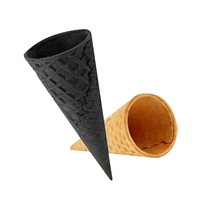 Conos de helado de wafer salado con chocolate y crema vegetal sin lácteos, con polvo de konjac y carbón vegetal negro, tipo Egg Roll, en bolsa, con 6 meses de vida útil.