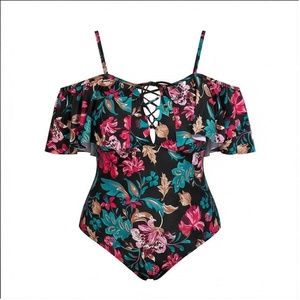 Maillot de bain une pièce à imprimé floral pour femmes, épaules dénudées, volants, bandeau, tricoté extensible, coupe régulière - Product Image 5