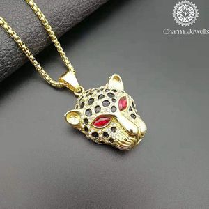 Charm_Jewells Colgante de Cabeza de Pantera Hip Hop de Plata 925 con Ojos de Moissanita Verde, Chapado en Oro, Amuleto de Animal de Lujo Unisex - Product Image 1