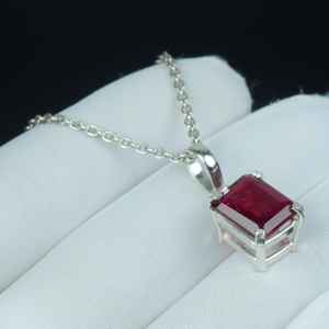 Pendentif en rubis rouge taille émeraude, collier bohème en argent sterling 925, bijou original en pierre précieuse rubis sang. - Product Image 2