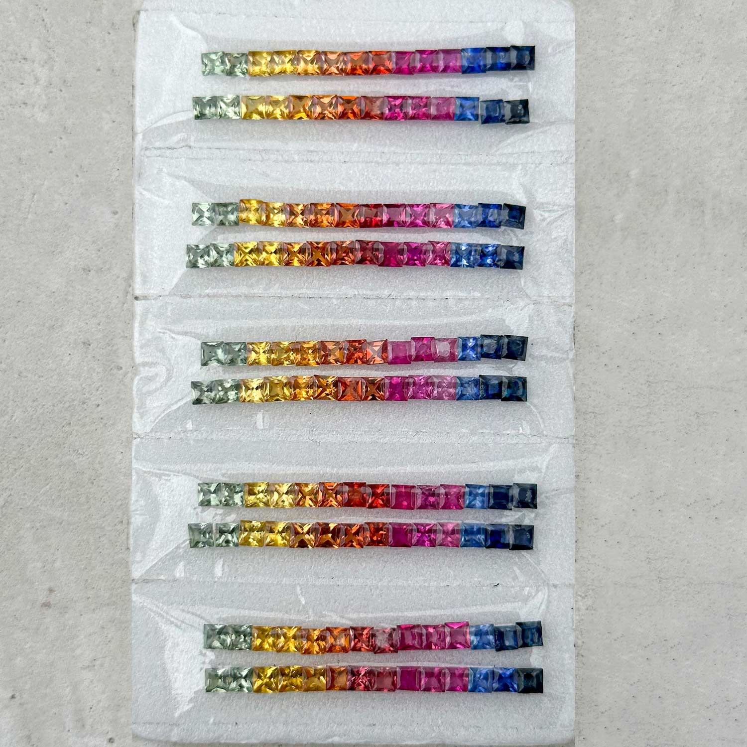 สีเหลือง