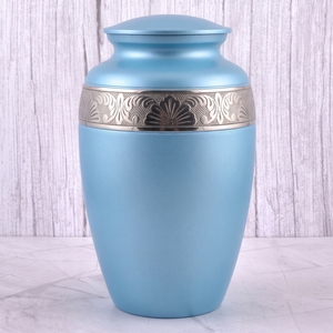 Urna Funeraria de Latón con Banda Floral Rosa y Plateada, Superficie Mate, para Cenizas Humanas, Recuerdo Funerario y Entierro - Product Image 4