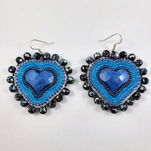 Boucles d'oreilles en perles de verre de qualité supérieure pour un goût raffiné, alliant charme classique et esthétique artisanale moderne - Product Image 2