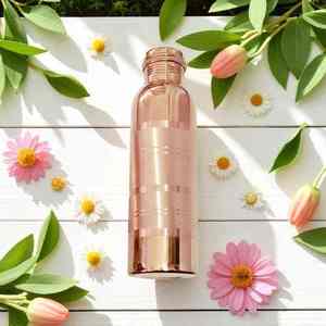 Bouteille d'eau en cuivre, design minimaliste, portable, pour les voyages, finition cuivre pur, couleur or rose, bouteille d'eau en cuivre pur - Product Image 1