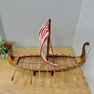 Modelo de Barco Vikingo Drakkar Hecho a Mano - Réplica Clásica de Barco Escandinavo para Decoración del Hogar u Oficina - Product Image 4