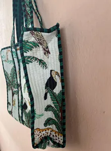 Bolso de mano de algodón acolchado a la moda con estampado de animales de la selva, bolso de compras de gran capacidad para mujer, para todas las estaciones. - Product Image 3