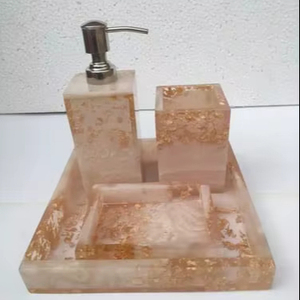 Juego de baño de resina con efecto de hojuelas doradas, dispensador de jabón líquido color crema mármol, soporte para cepillos de dientes, jabonera, bandeja rectangular para baño, hotel, hogar - Product Image 1