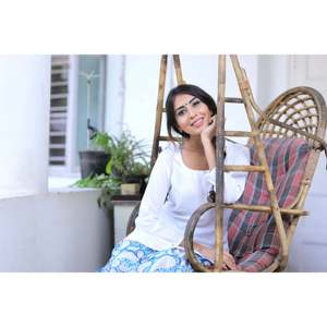 Conjunto de Kurta Blanco Carismático Talla XS, Tejido Transpirable y Cómodo, Cuello Redondo, Estilo Simple, Silueta Holgada para Uso Diario - Product Image 3