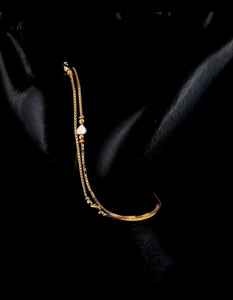 Elegante Brazalete de Oro de Doble Cadena con Motivo de Mini Corazón, Brazalete Minimalista para Uso Diario, Joyería Fina de Lujo Moderna para Mujer - Product Image 1