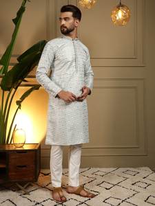 Ensemble Kurta Pyjama pour Homme en Tissu Jacquard Lourd Semi-Coton Chudidar, Tenue Traditionnelle Indienne Ethnique pour Fêtes et Mariages, Design Vantara - Product Image 4