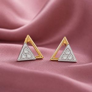 ต่างหูเพชรทรงสี่เหลี่ยมแบบเปิดลายฉลุประดับทองคำสีเหลือง - Product Image 3