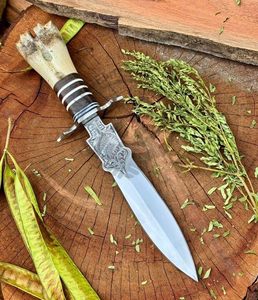 Couteau de chasse à lame fixe en acier D2 gravé à la main, type Bowie, couteau américain Dogger, couteau à ciseau avec entretoises, manche en os - Product Image 1