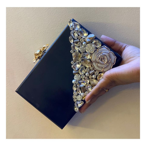Pochette de luxe en résine brodée à la main, par Perfect Enterprises - Product Image 3