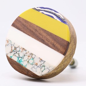 Pomo de puerta hecho a mano de madera, resina y latón, colorido, redondo, para gabinetes, cajones, armarios, pomo decorativo para muebles, artesanía natural - Product Image 3