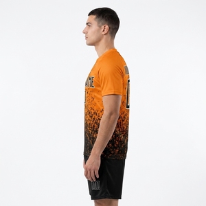 Uniformes de Fútbol Personalizados de Fábrica OEM, Camiseta de Fútbol Ligera de Malla de Poliéster, Conjunto de Camiseta y Pantalones Cortos Sublimados, Ropa Deportiva para el Día del Partido - Product Image 2