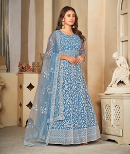 Elegante Traje Anarkali para Mujer, Color Azul Cielo, Manga 3/4, Crepé de Red, Semi-Cosido, para Bodas y Ocasiones Festivas - Product Image 2
