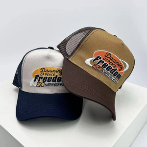 Gorra de Béisbol Clásica Personalizada con Logo, Gorra Trucker de 5 Paneles con Malla de Espuma Lisa y Bordado, 100% Poliéster, Gorra Personalizada para Camionero - Product Image 3