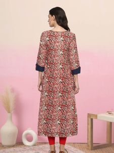 Kurta Anarkali Roja de Algodón con Estampado Kalamkari para Mujer, con Cuello Redondo y Mangas Tres Cuartos, Diseñada para Vestir en Eventos Festivos Étnicos Globales - Product Image 5