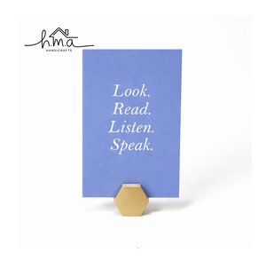 Porta Tarjetas de Visita Minimalista de Latón, Soporte Geométrico Moderno para Tarjetas de Escritorio, Exhibidor de Tarjetas de Notas de Oficina, Soporte de Mesa para Tarjetas de Memoria - Product Image 1