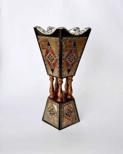 Prix de gros Encensoir religieux en bois et résine, style Moyen-Orient Arabe, pour bougies d'intérieur, fêtes, mariages et parfum d'ambiance - Product Image 4