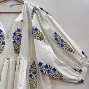 Robe Bohème Formelle à Col en V et Manches 3/4, Imprimé Floral Fait Main au Bloc, 100% Coton Écologique, Ourlet Volanté en Dentelle, Taille Naturelle, Lavable - Product Image 3