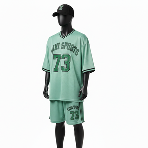 ชุดเซ็ตเสื้อเจอร์ซีย์และกางเกงขาสั้นผู้ชาย ผ้าโพลีเอสเตอร์ตาข่ายระบายอากาศอย่างดี สีเขียวมิ้นท์ แต่งขอบสีดำ แถบข้างพิมพ์ลายโลโก้ - Product Image 4