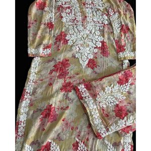 DISEÑADOR MUSELINA ALGODÓN DIGITAL ESTAMPADO BORDADO TRABAJO TOP CON PALAZZO TRIGO - Product Image 1