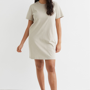 T-shirts personnalisés pas chers en gros pour femmes, design de mode uni, imprimés en sérigraphie, mélange polyester/coton, col rond, épaules tombantes, doux - Product Image 2