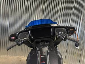NUEVA Harley-Davidson Street Glide Midnight Ember 2026 con Detalles Cromados, Motocicleta de Turismo - Product Image 1