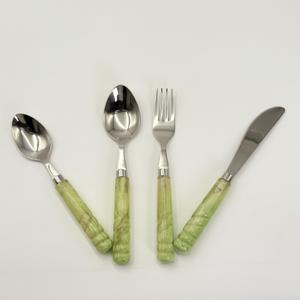 Ensemble de couverts en acier inoxydable poli miroir, vaisselle élégante pour la cuisine, les hôtels, les restaurants et la table. - Product Image 4