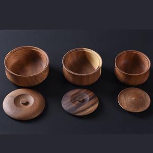 Tazón de madera ecológico hecho a mano y personalizado con tapa, apto para lavavajillas, para servir ensaladas en fiestas, hogar y cocina. - Product Image 3