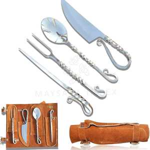 Ensemble de couverts vikings forgés à la main – Service de table médiéval 5 pièces avec couteau, cuillère, fourchette et pique à viande, cadeau, coupe-pizza viking, hache - Product Image 2