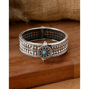 Brazaletes de Plata de Moda Meera Jaipur Mahika - Product Image 1