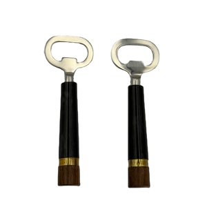 ที่เปิดขวดไวน์และเบียร์ดีไซน์หรูหรา ทำจากโลหะผสม สำหรับงานแต่งงาน ปาร์ตี้ บ้าน ครัว บาร์ ร้านอาหาร โดย R B Overseas ราคาประหยัด - Product Image 1