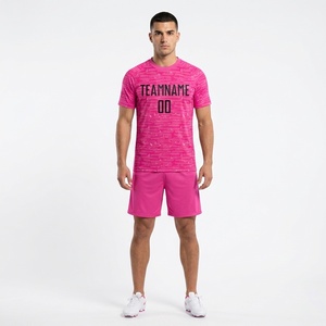 Conjunto de Camiseta de Fútbol Rosa Personalizada para Hombre, Nombre y Número del Equipo Sublimados, Absorbe la Humedad, Ajuste Atlético, Ropa para Todas las Temporadas - Product Image 1