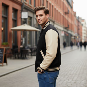 Veste universitaire noire et beige personnalisée pour homme, avec logo flamme brodé sur le devant, col rabattu, coupe classique, tenue décontractée d'automne - Product Image 3