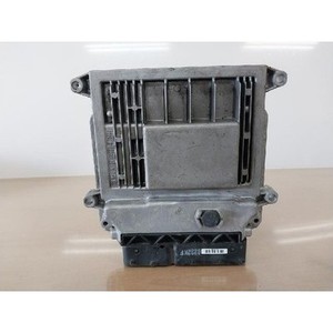ECUs y Módulos de Computación Usados Forte 391142B245 - Product Image 1