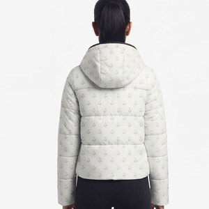 Veste matelassée classique pour femme, design chaud et rembourré avec capuche entièrement zippée, idéale pour les activités hivernales quotidiennes, les activités de plein air et les voyages. - Product Image 2