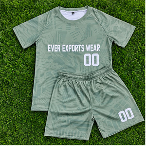 Camiseta de Fútbol de Manga Corta Color Verde Salvia y Pantalones Cortos a Juego, Nuevo Diseño, Servicio OEM para Equipos Escolares, Clubes y Ligas Juveniles y de Adultos - Product Image 1