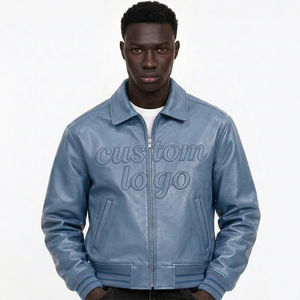 Chaqueta Varsity de Cuero Personalizada para Hombre, Chaqueta Bomber de Cuero con Letras Bordadas en Chenille, Mangas en Contraste y Dobladillo Acanalado - Product Image 4