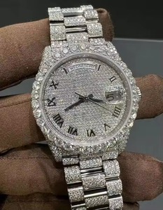 Montre de luxe pour homme en acier inoxydable, boîtier rond de 36 mm, affichage analogique de la date, bracelet incrusté de diamants, fermoir pliant - Product Image 5