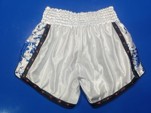 Shorts de Muay Thai confortables, fabriqués en tissu léger, avec taille élastique et coupe décontractée, pour la salle de sport et les séances d'entraînement, OEM. - Product Image 6
