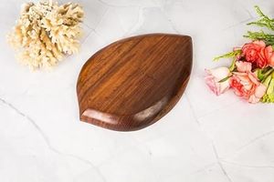 Bandeja de Servir de Madera, Plato Decorativo de Forma Irregular con Acabado Lacado Pulido, Diseño Minimalista para Té, Café, Desayuno y Decoración - Product Image 3