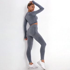 Conjuntos de Yoga de Alta Calidad con Logotipo Personalizado para Mujer, Sujetador Deportivo y Pantalones de Yoga con Espalda en V, Ropa Deportiva para Mujer, Tallas Grandes - Product Image 4