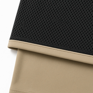 Shorts Bermuda en maille noire pour homme avec doublure beige, taille à cordon de serrage, style décontracté et sportif, tissu tricoté à séchage rapide - Product Image 5