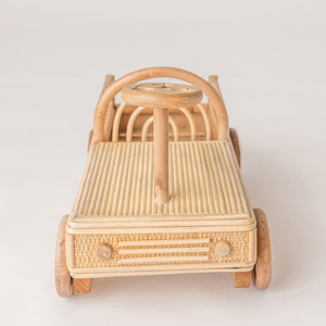 Mini camión de juguete hecho a mano, juguete de vehículo de mimbre tejido sostenible, camiones en miniatura más vendidos. - Product Image 6