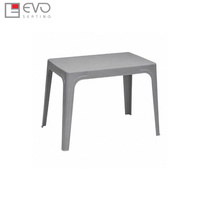 Ensemble de table à manger en plastique moderne pour cafés, restaurants et espaces extérieurs avec une construction légère et durable