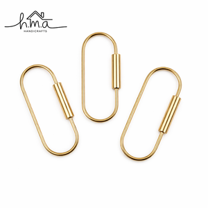 Porte-clés ovale en laiton finition dorée avec mousqueton à ressort écologique pour sacs et bagages - Product Image 1