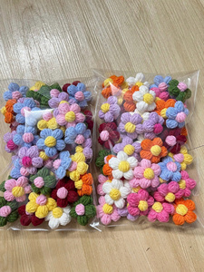 Fleurs en crochet faites à la main, multicolores, têtes de fleurs artificielles en polyester, embellissements artisanaux pour mariage, bricolage, décoration de la maison - Product Image 2